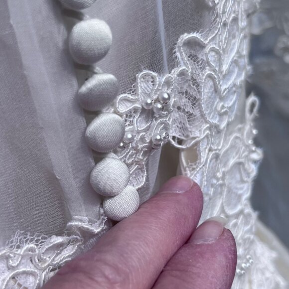 Vtg 70's Victorian Prarie Ivory Custom Bridal Dress Gown Train + Juliet Cap Veil - Picture 10 of 16